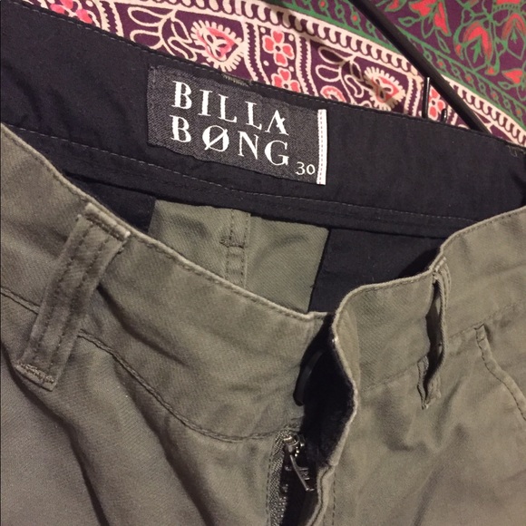 Billabong shorts - Picture 2 of 3